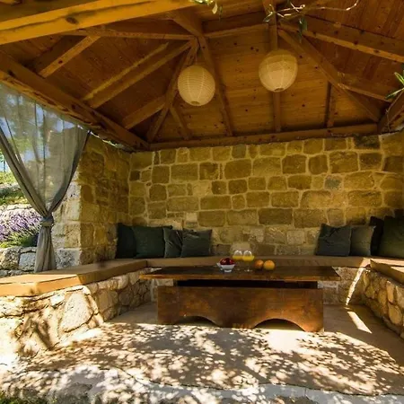 Family Friendly House With A Swimming Pool Klis, Split - 21656 Klis